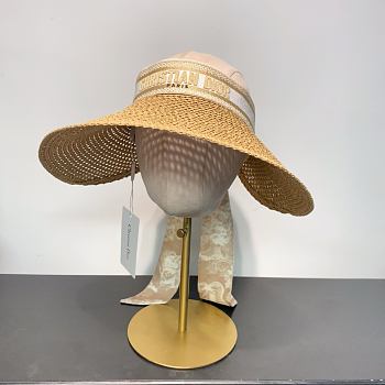 Dior hat 08