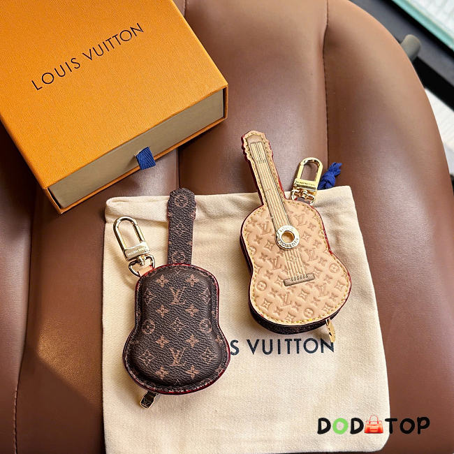 Louis Vuitton LV Keychain 14.5×7×3cm - 03 - 1