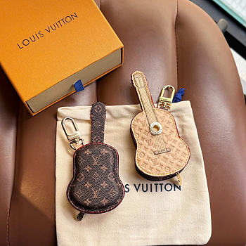 Louis Vuitton LV Keychain 14.5×7×3cm - 03