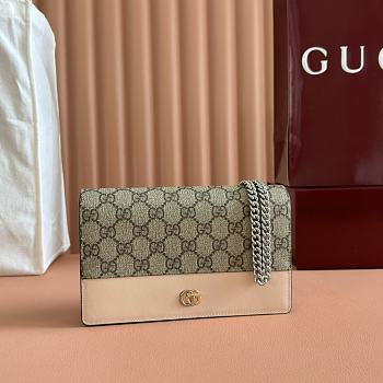 Gucci chain bag pink size 20x12.5x4cm