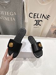 Loewe Pebble slide in soft calfskin black - 5