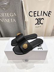 Loewe Pebble slide in soft calfskin black - 4