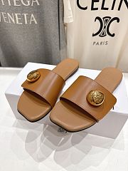 Loewe Pebble slide in soft calfskin brown - 4