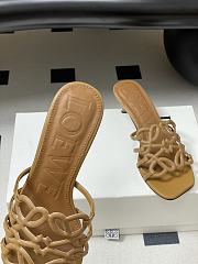 LOEWE Petal Anagram leather heels - 2
