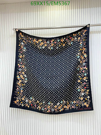 LV Scarf 07