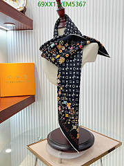 LV Scarf 07 - 5