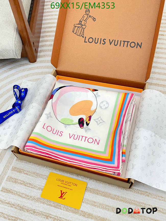 LV Scarf 13 - 1