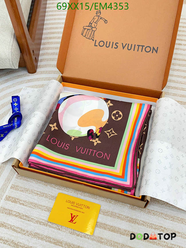 LV Scarf 14 - 1
