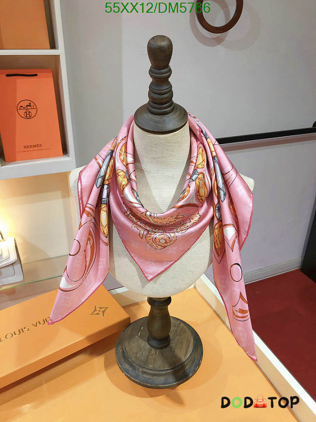 LV Scarf 24 - 1