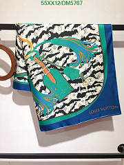 LV Scarf 28 - 1
