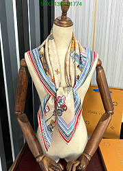 LV Scarf 32 - 5