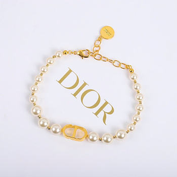 Dior necklace logo CD