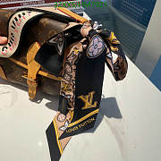 LV Scarf 37 - 5