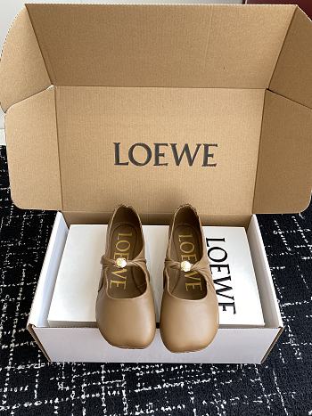 Loewe Pebble Soft ballerina in nappa lambskin brown sandals