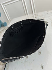 LV Pochette Accessoires Monogram bag size 13 x 4 x 22CM - 5