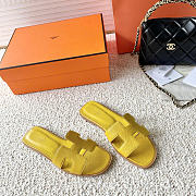 Hermès Oasis yellow sandals - 1