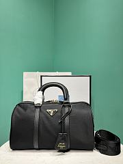 Prada Re-Edition 1978 black bag size 31x17x16cm - 5