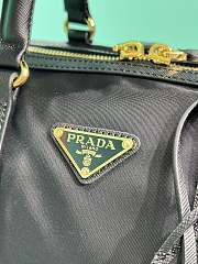 Prada Re-Edition 1978 black bag size 31x17x16cm - 4