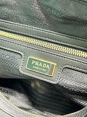 Prada Re-Edition 1978 black bag size 31x17x16cm - 3