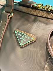 Prada Re-Edition 1978 brown bag size 31x17x16cm  - 6