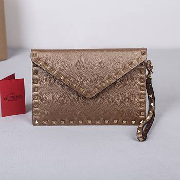 Valentino Garavani Rockstud Envelope Clutch Bag size 23x16x1cm