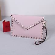 Valentino Garavani Rockstud Envelope Clutch Bag pink size 23x16x1cm - 5