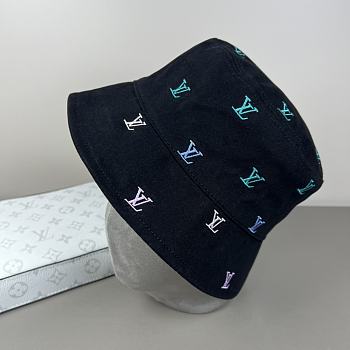 LV hat - 11
