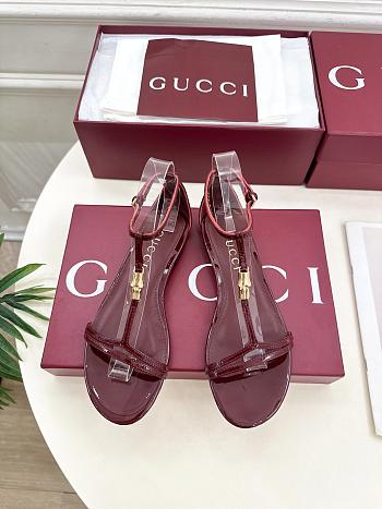 Gucci Women's sandal with bamboo red