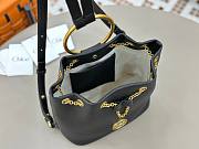 Chloe bracelet off black bag size 22x20x10.5 cm - 3