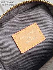 Louis Vuitton M14063 mobile phone bag size 18x4x10cm - 2