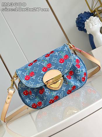 Louis Vuitton M13680 LV x TM Sunset bag size 18 x 3 x 27 cm