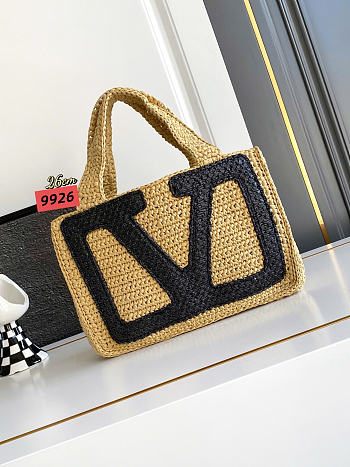 Valentino Garavani Viva Superstar Small Shopping Bag In Raffia size 26x18x7cm