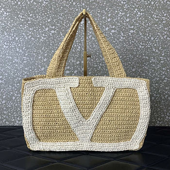 Valentino Garavani Viva Superstar Small Shopping Bag In Raffia beige size 26x18x7cm