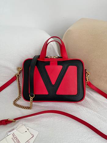 Valentino Garavani Viva Superstar Small Duffle Bag red size 23x16x8cm 