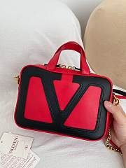 Valentino Garavani Viva Superstar Small Duffle Bag red size 23x16x8cm  - 5