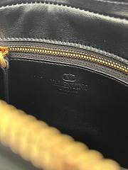Valentino Garavani Viva Superstar Small Duffle Bag brown size 23x16x8cm - 4