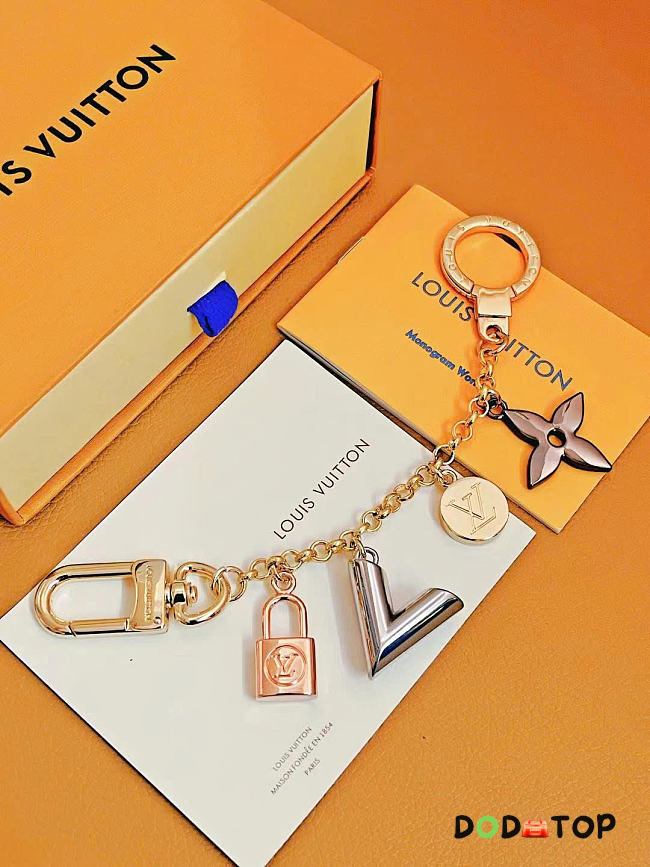 Louis Vuitton Keychain -04 - 1