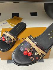 LV x TM Lily Flat Mule black - 4
