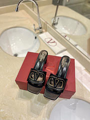 Valentino GARAVANI VLOGO sandals black - 1