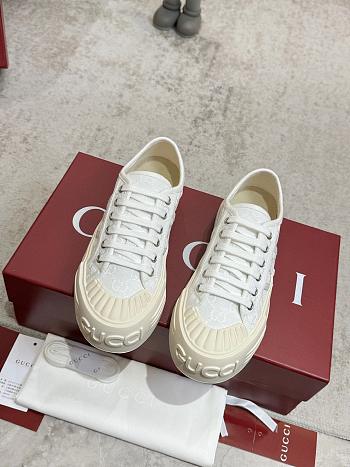 Gucci Baskets massives pour femme sneaker white