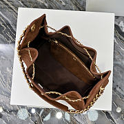 Chanel 25 brown suede bag size 40x30x15 cm - 4