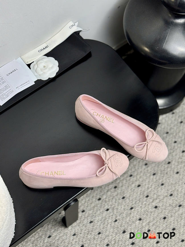 Chanel pink ballet flats - 1