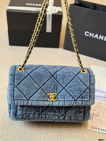 Chanel vintage denim bag size 32cm
