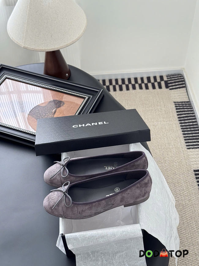 Chanel gray ballet flats - 1