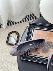 Chanel gray ballet flats - 3