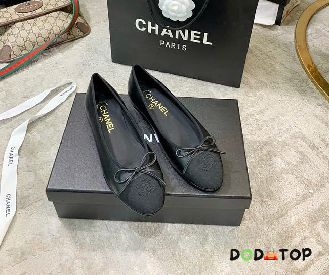 Chanel black color ballet flats - 1