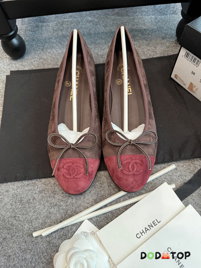 Chanel brown ballet flats - 1