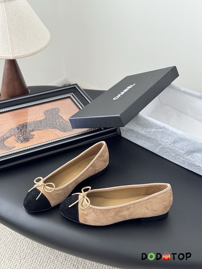 Chanel brown suede ballet flats - 1