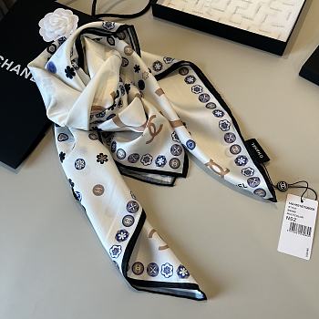 Chanel Scarf logo - 025
