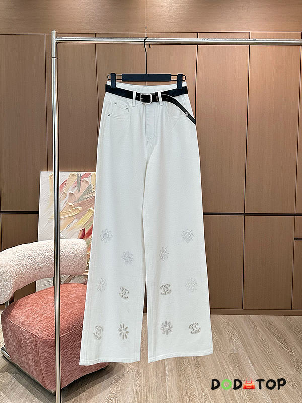 Chanel White jeans - 1
